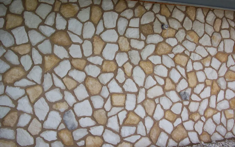 professional natural stone wall installation showing aesthetic and elegant finish